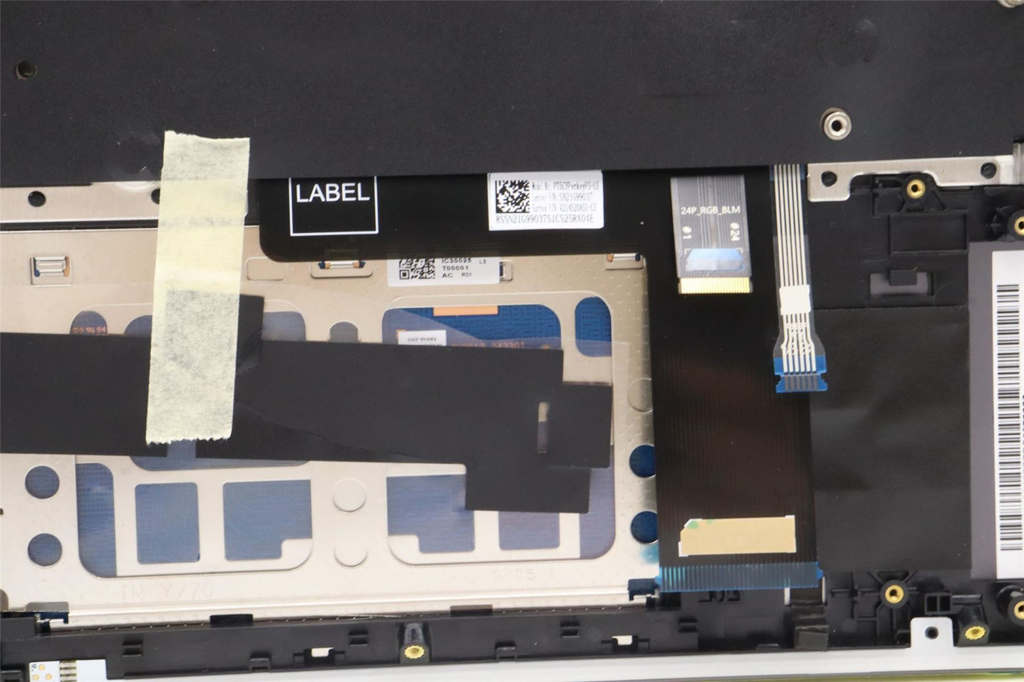 Lenovo COVER Upper Case ASM_EURO ENG L82UH FPBL 5CB1J30425