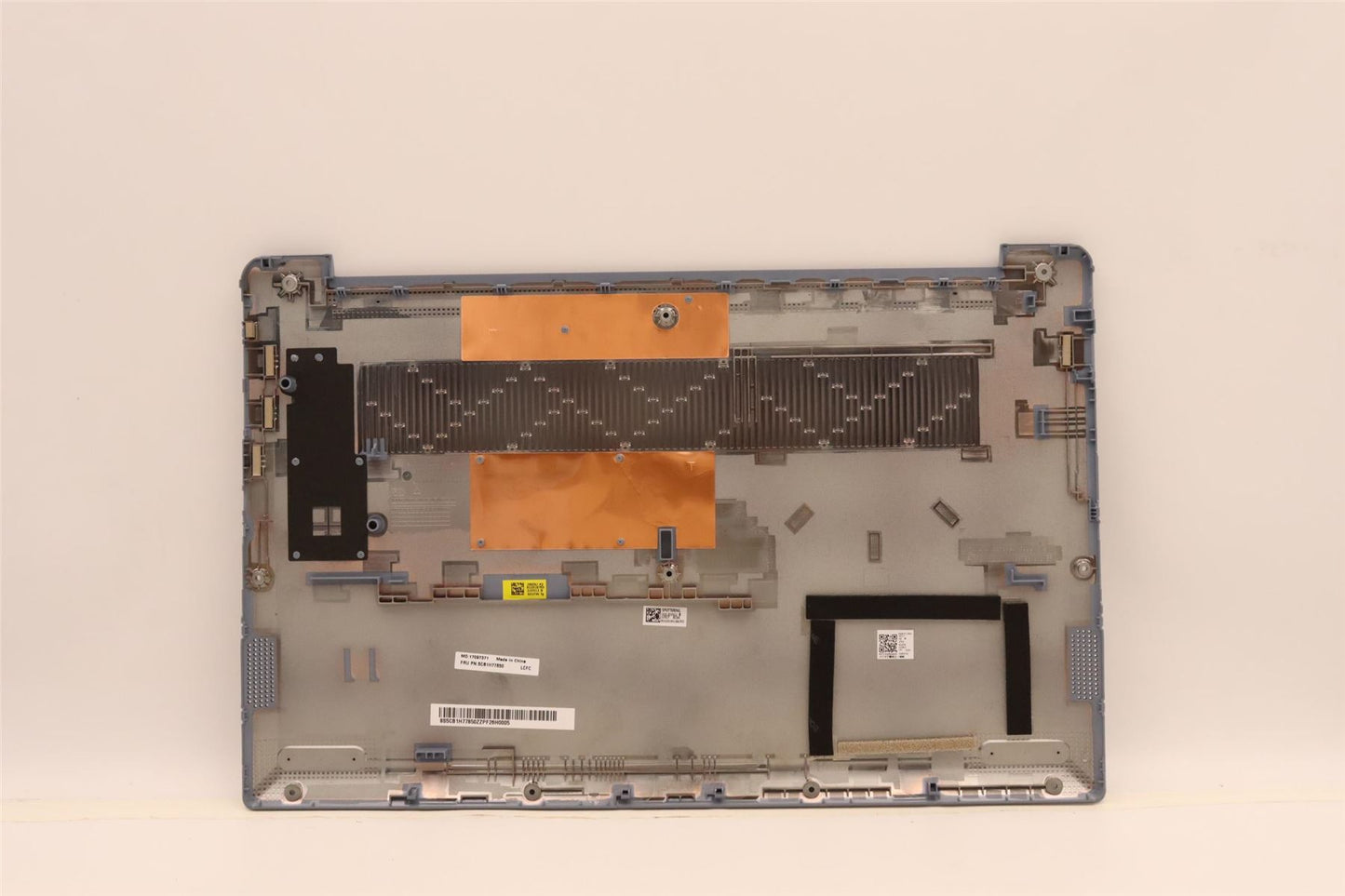 Lenovo Lower Case L 82RK W_HDD_M/B_U 5CB1H77850