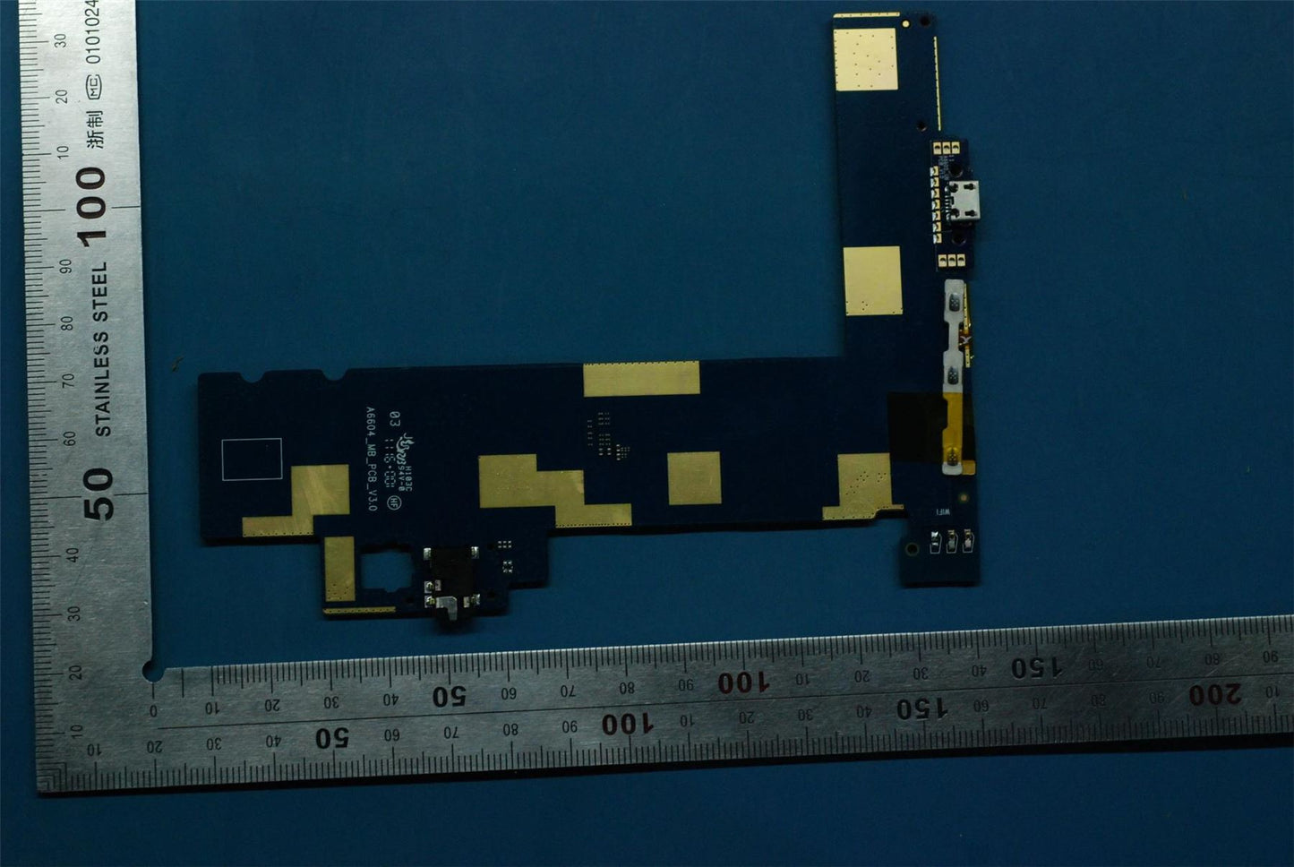 Lenovo TB3-X70F MB_32G&*HQ31602185000 CS 5B28C05475