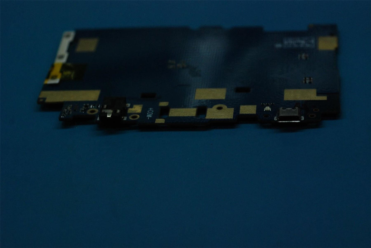 Lenovo TB3-710I MB_8G&*HQ31601990000 CS 5B28C05236
