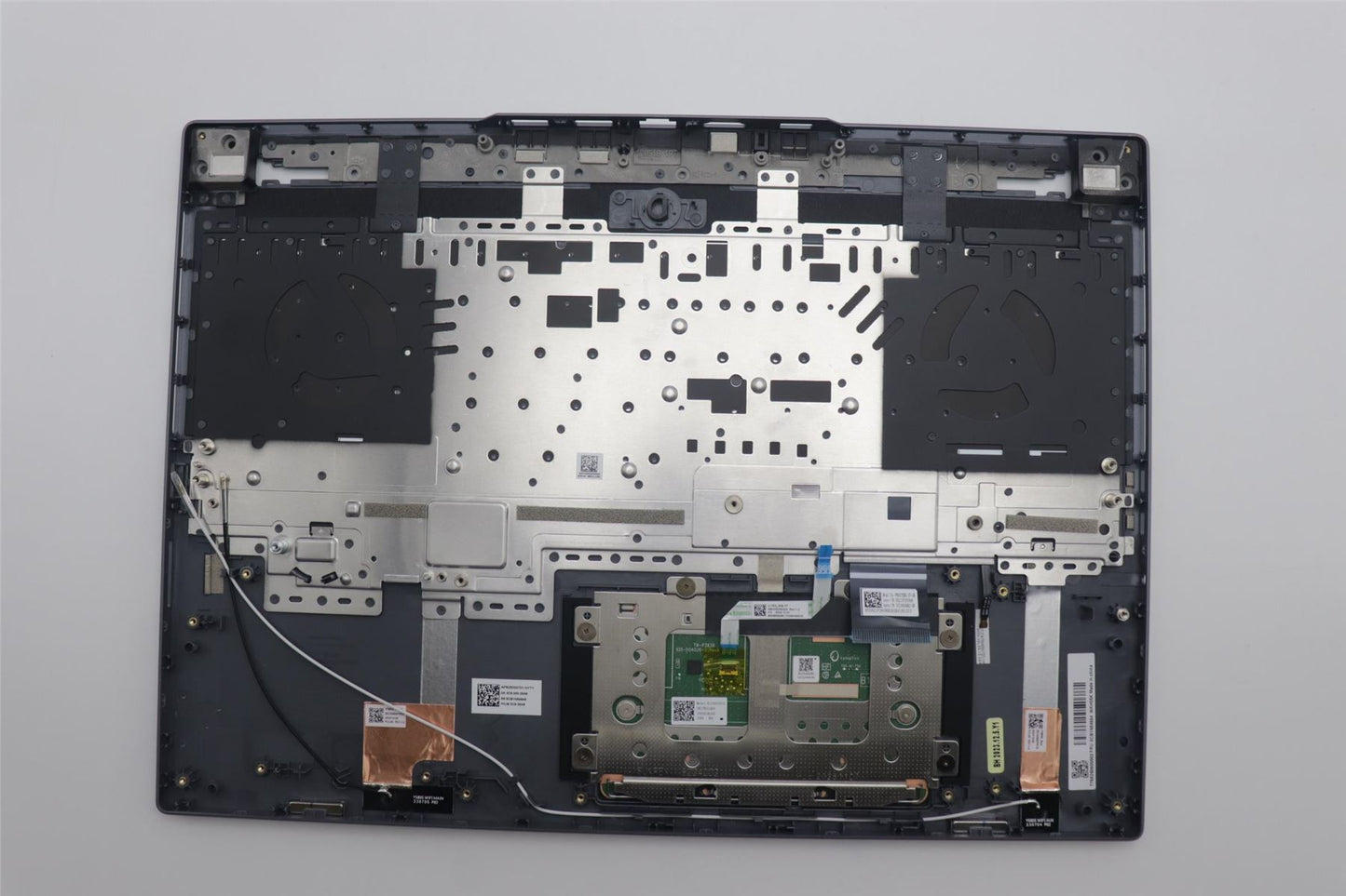 Lenovo Upper Case ASM GER C 83DH LGBL 5CB1N84664