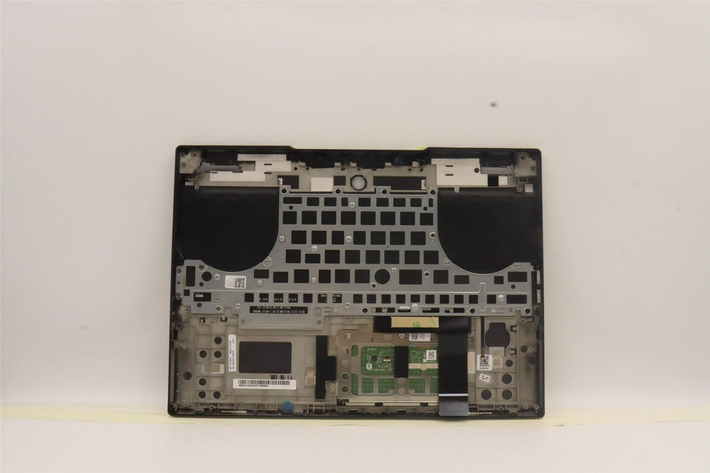 Lenovo S7 16IAH7 Palmrest Cover Touchpad Keyboard Switzerland Backlit 5CB1J04370