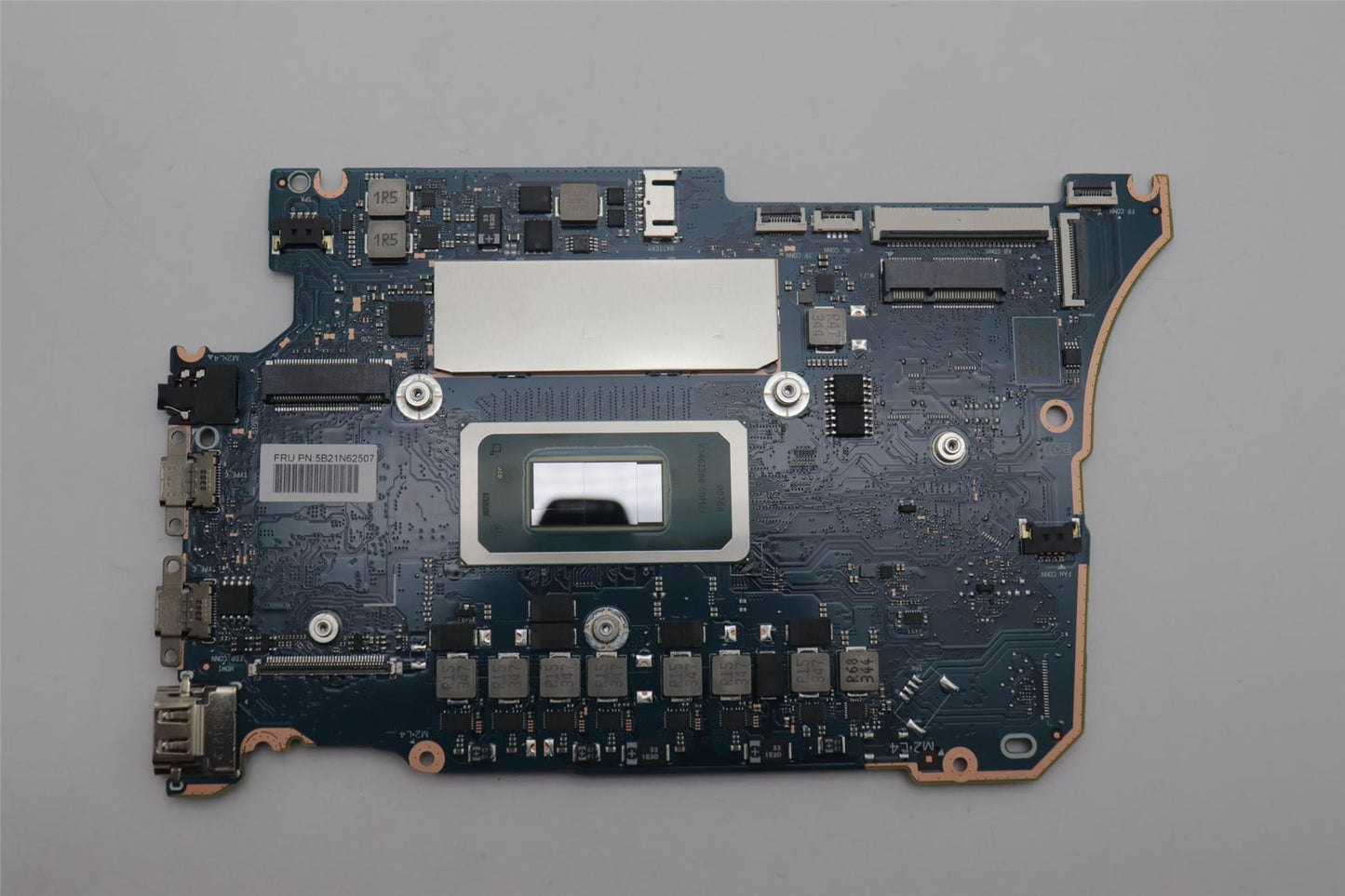 Lenovo H83DJ ULT7155H 16G2.8KO WINRMEI 5B21N62507