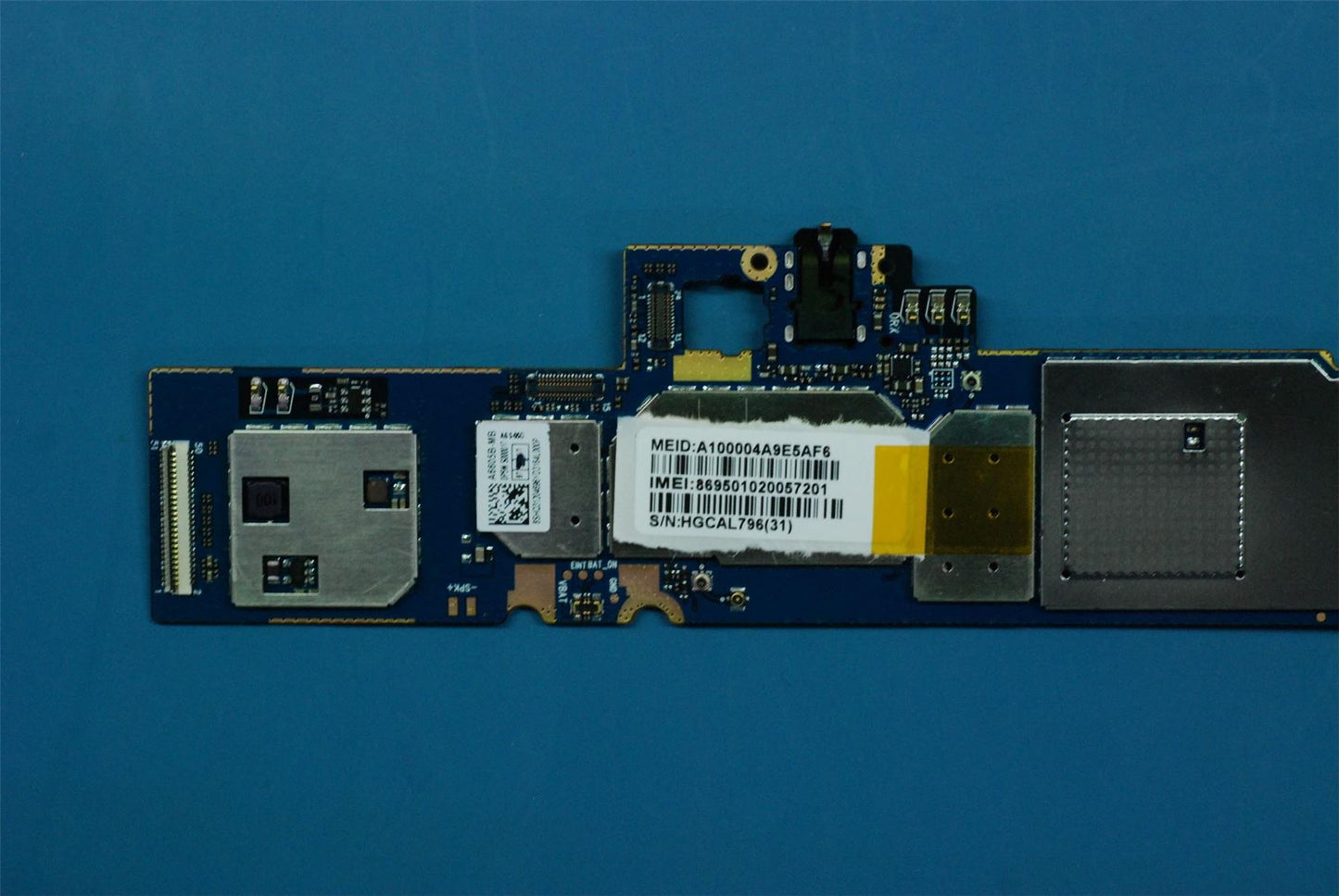 Lenovo TB3-X70L MB_32G&*HQ31602328000 CS 5B28C05676
