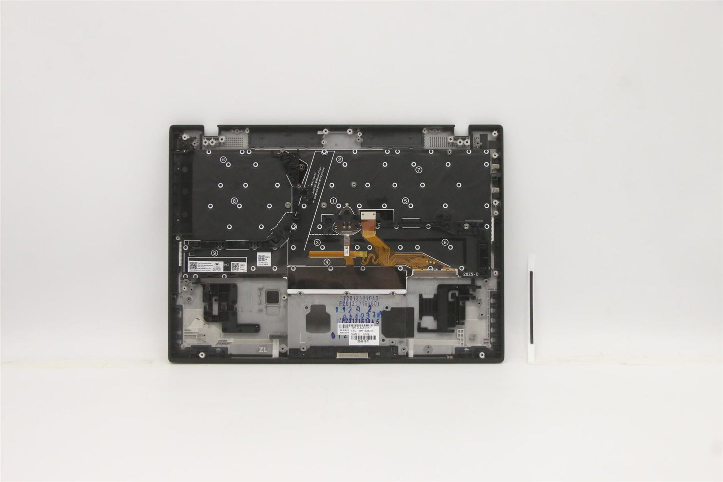 Lenovo ThinkPad X1 Gen 1 Keyboard Palmrest Top Cover Thai Black 5M11B38413