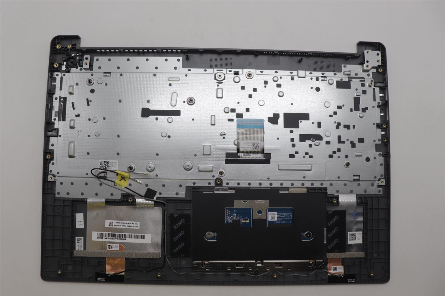 Lenovo Upper Case ASM_SPA L 83E7AGNBL 5CB1N97520