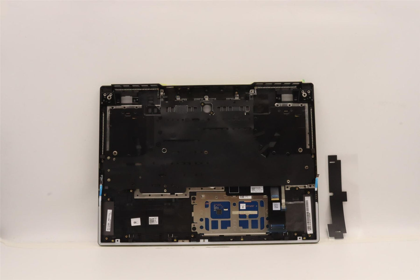 Lenovo Legion 7 16IAX7 Palmrest Cover Touchpad Keyboard UK Silver 5CB1J31441