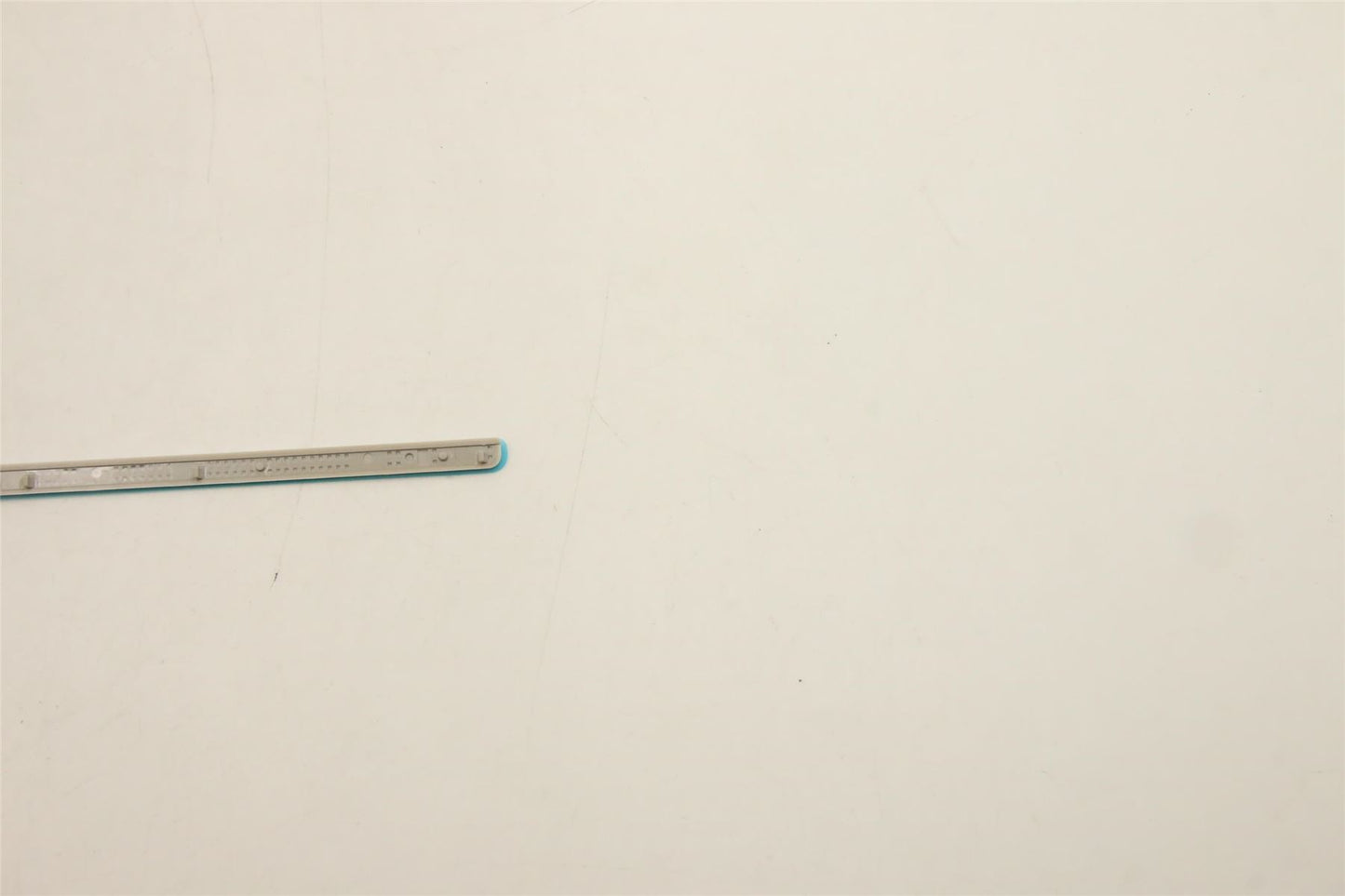 Lenovo RUBBER Rubber Foot L 82LU OAT 5R60S37175