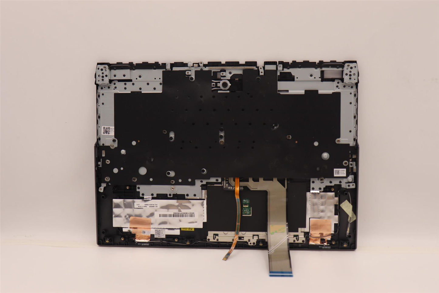 Lenovo 5 16IAH7H Palmrest Cover Touchpad Keyboard Italian Storm Grey 5CB1F38535