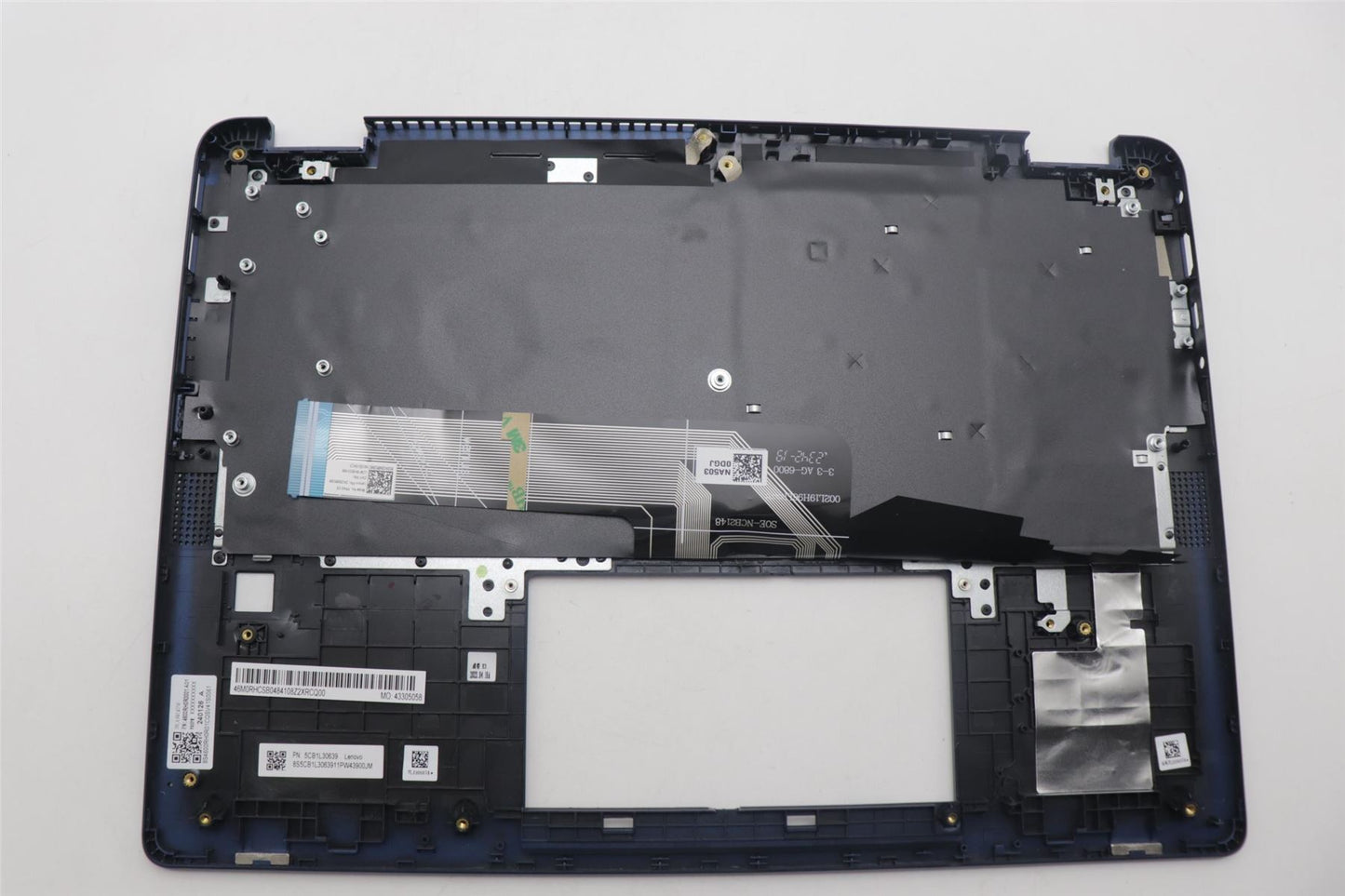Lenovo Upper Case ASM_GER W 82Y0 AB 5CB1L30639