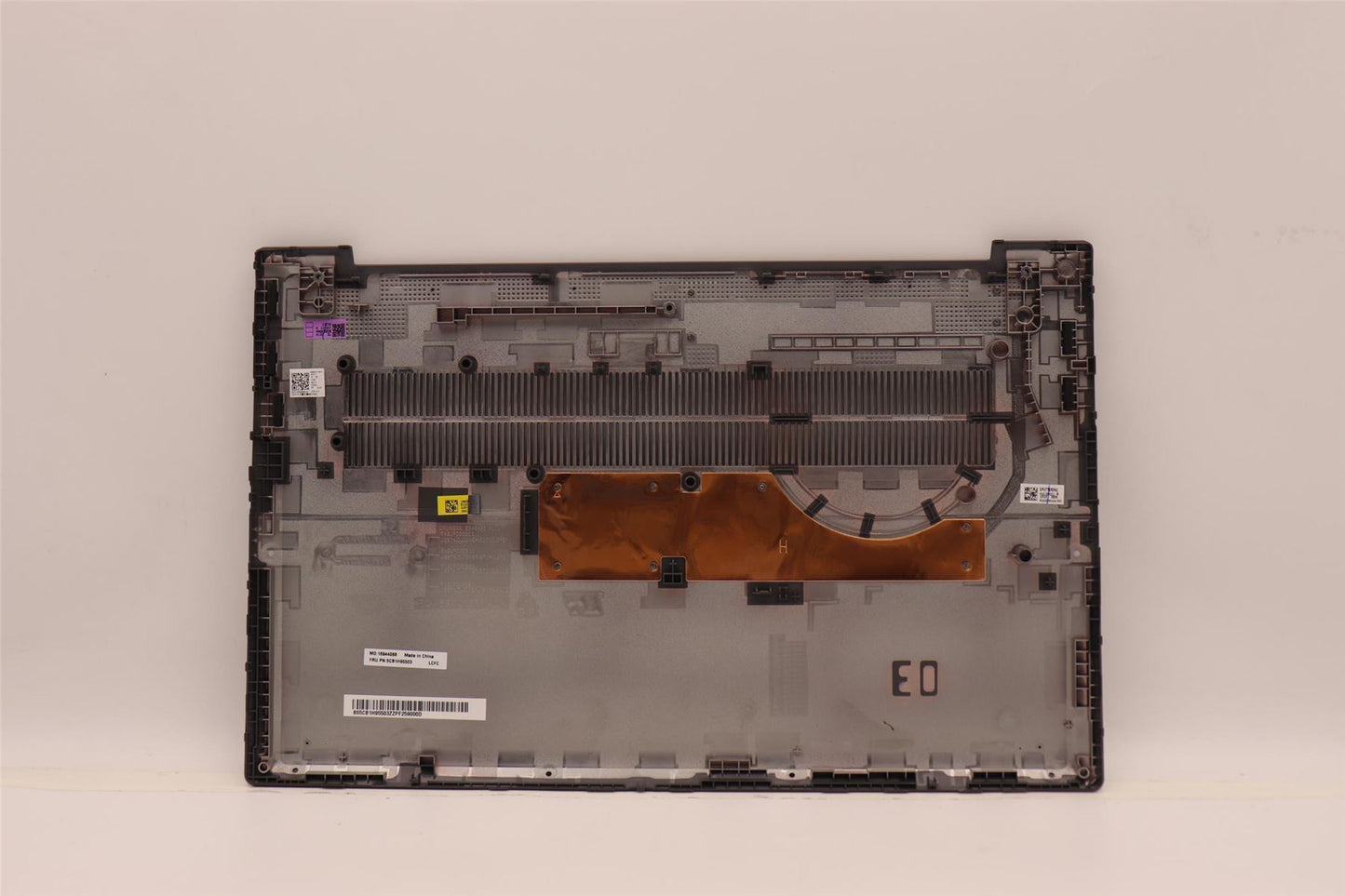 Lenovo Lower Case L 82SF PC SG 5CB1H95503