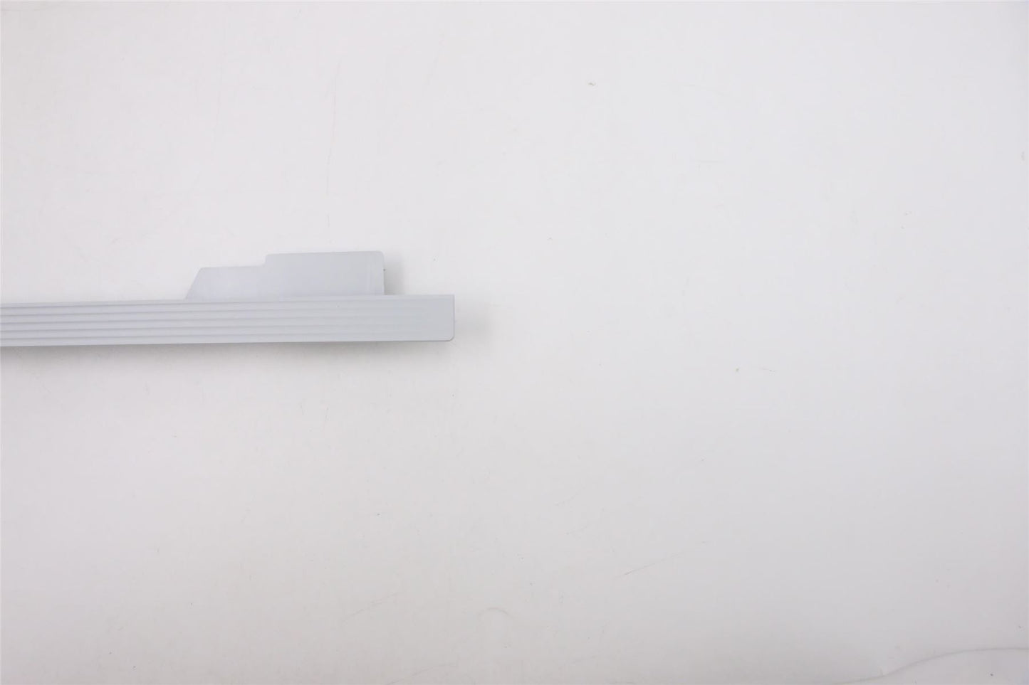 Lenovo MECH_ASM 340_21FRONT-BEZEL-JBL_W 5M10U49690