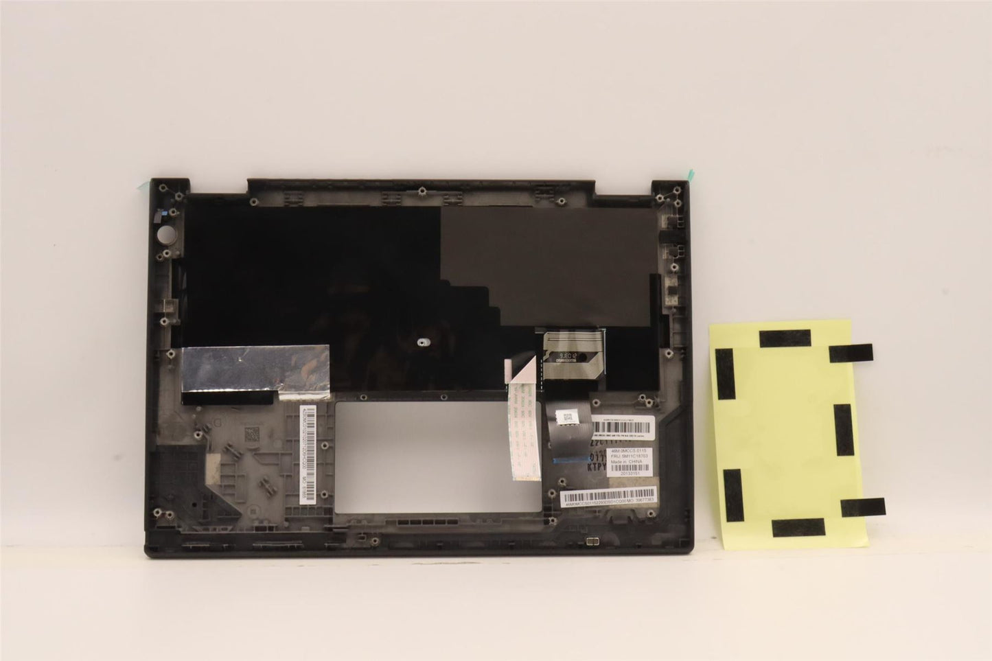 Lenovo WW C-Cvr+EST KB ASM,CHY 5M11C18629