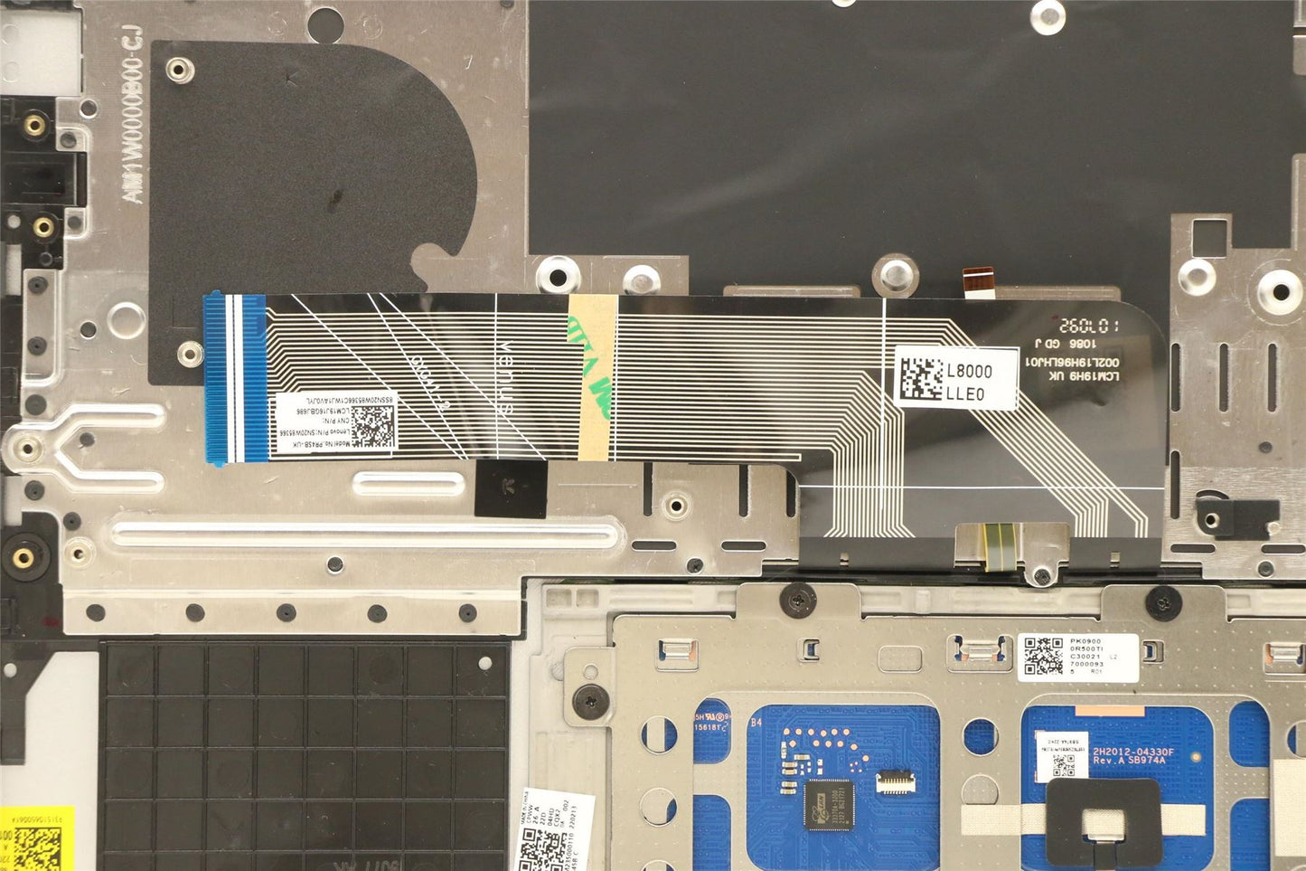 Lenovo Upper Case ASM_UKE L82NJ L/S DIS 5CB1D34483