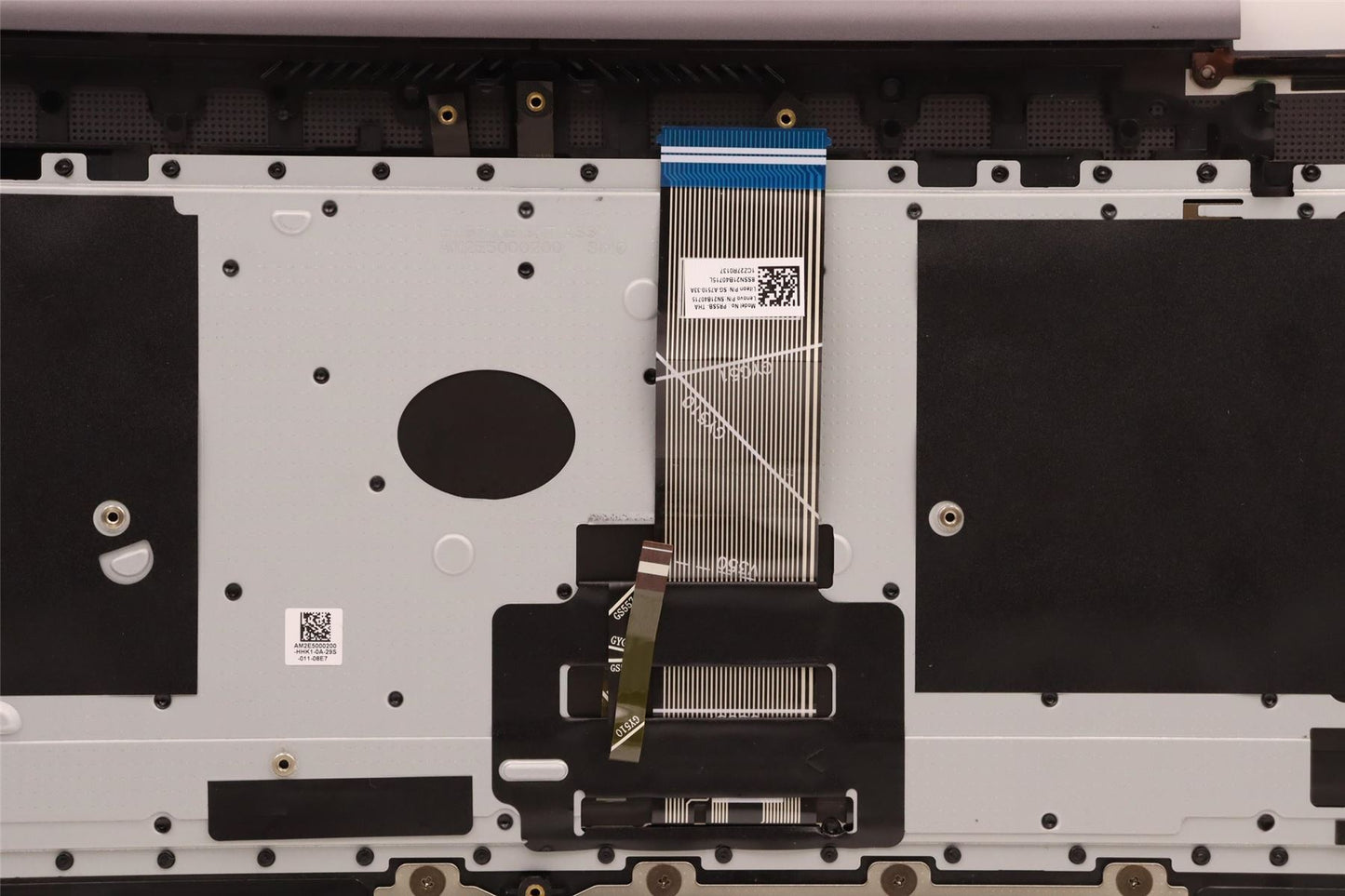 Lenovo Upper Case ASM_THAI L82UF NFPSG 5CB1J04015