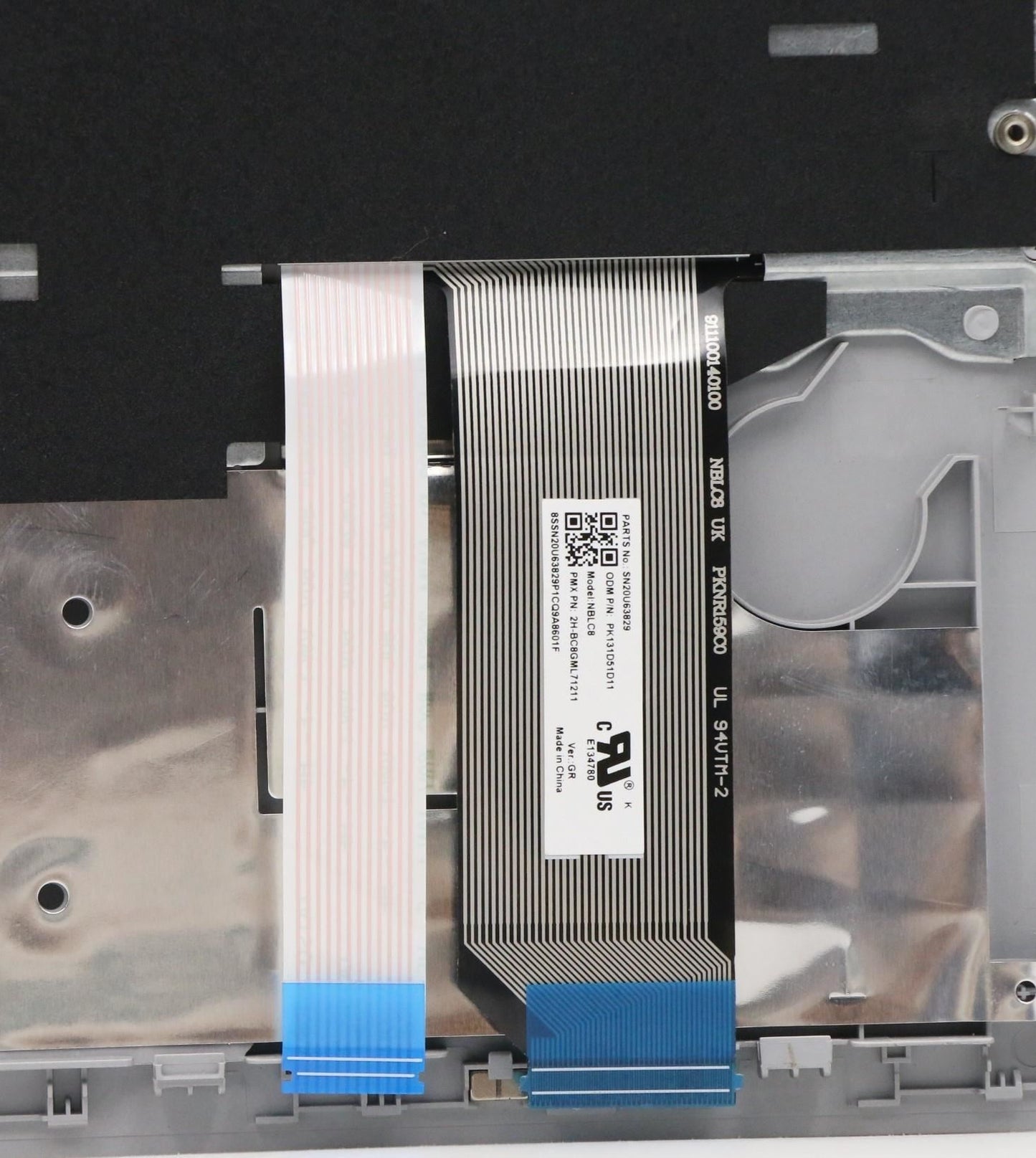 Lenovo MECH_ASM BL KB W C Cover ASM GER SLV UK 5M10W64418