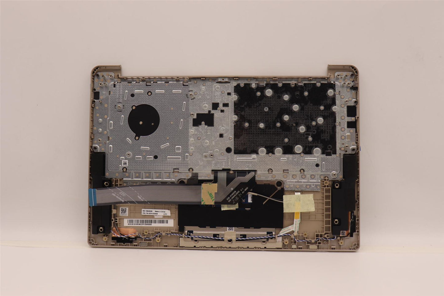 Lenovo Upper Case ASM_SPA L82M8 SD NBL 5CB1D33538