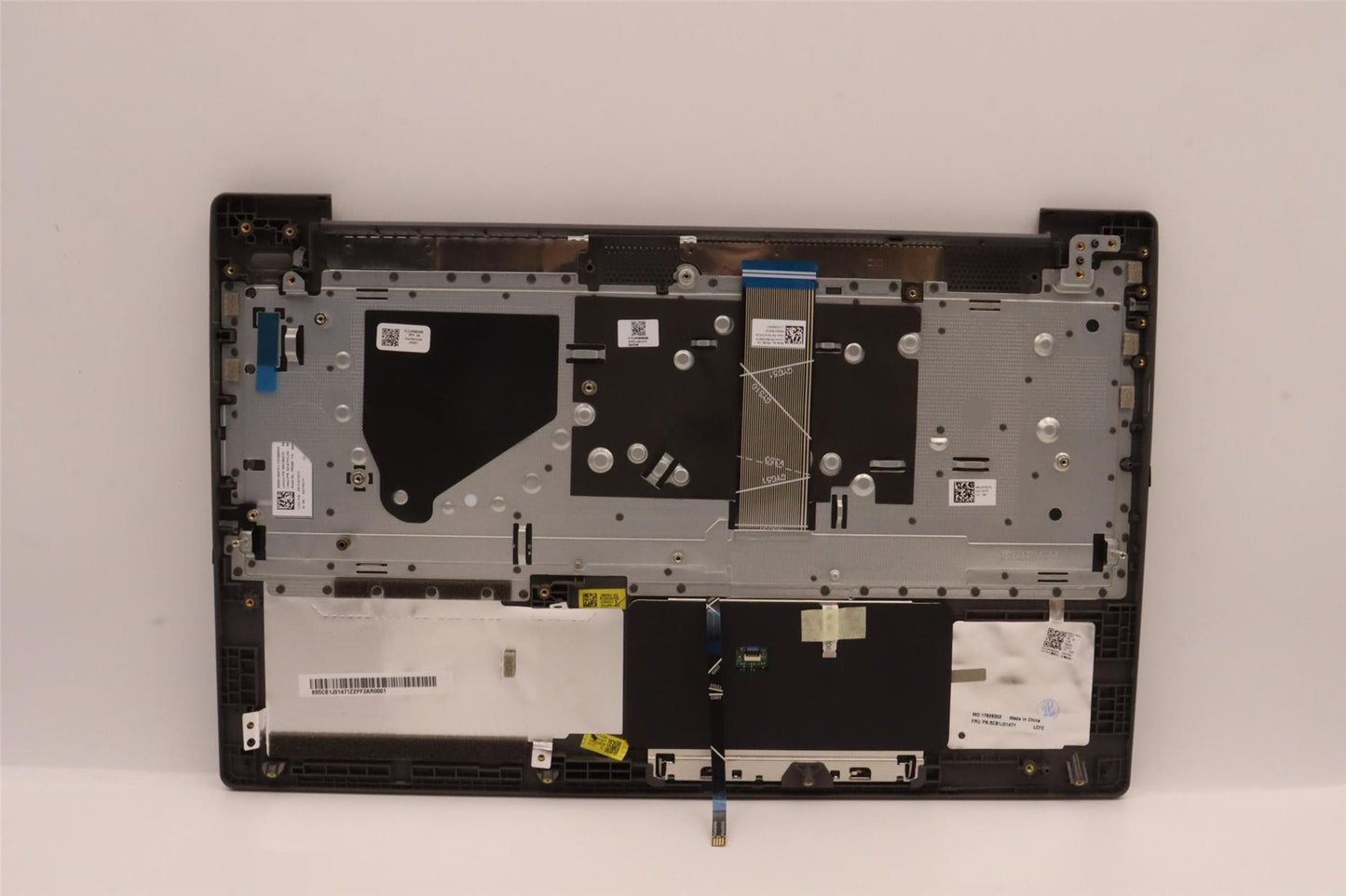 Lenovo Upper Case ASM_ITAL82SFNF_SG_BL_PC 5CB1J01471