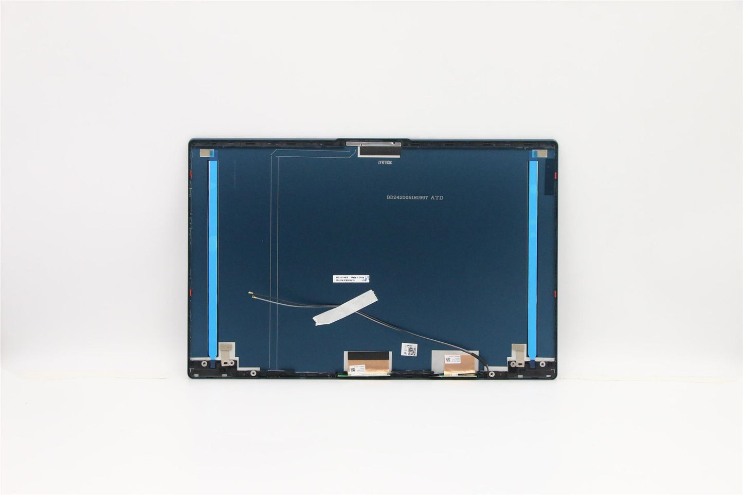 Lenovo LCD Cover L 81YK 2.6T LIGTeal 5CB0X56076