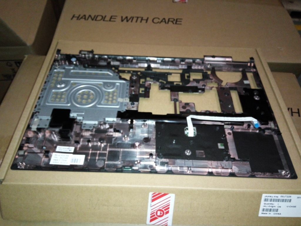 Lenovo ThinkPad L540 Palmrest Top Cover Housing White 01HX013