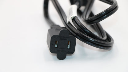 Lenovo LINECORD lux Nema 1-15P TO 1-15R 1M Cable 01FR023