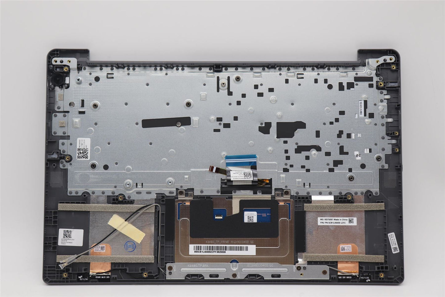 Lenovo Upper Case ASM_GER L82X6 NFP AG BL 5CB1L49409