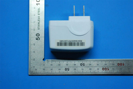 Lenovo &*C-P33,5V/700MA US +NOM White AC Charger Adapter SA19A463KP