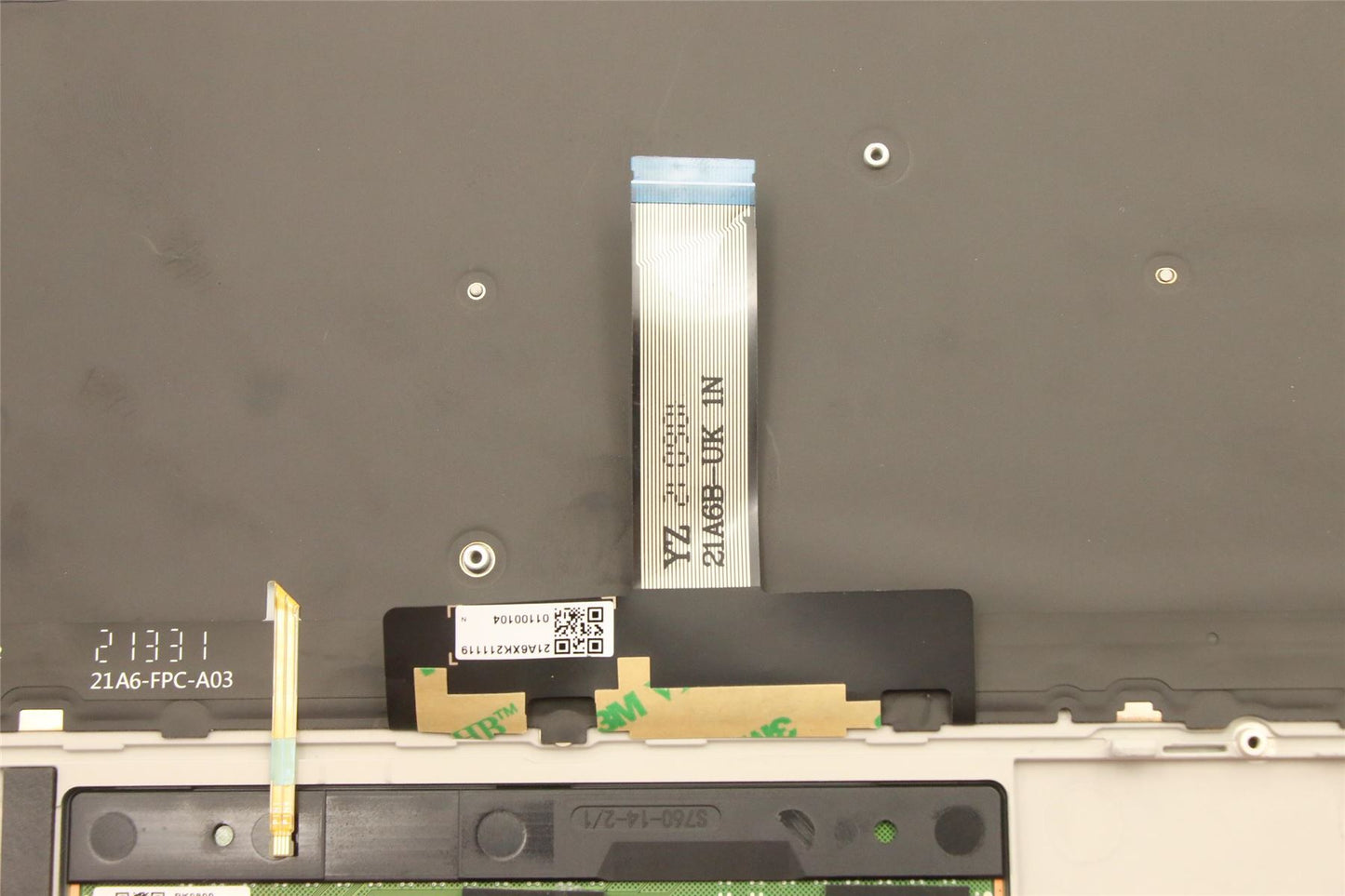 Lenovo Upper Case ASM_UKE L82L0 CGY 5CB1D70695