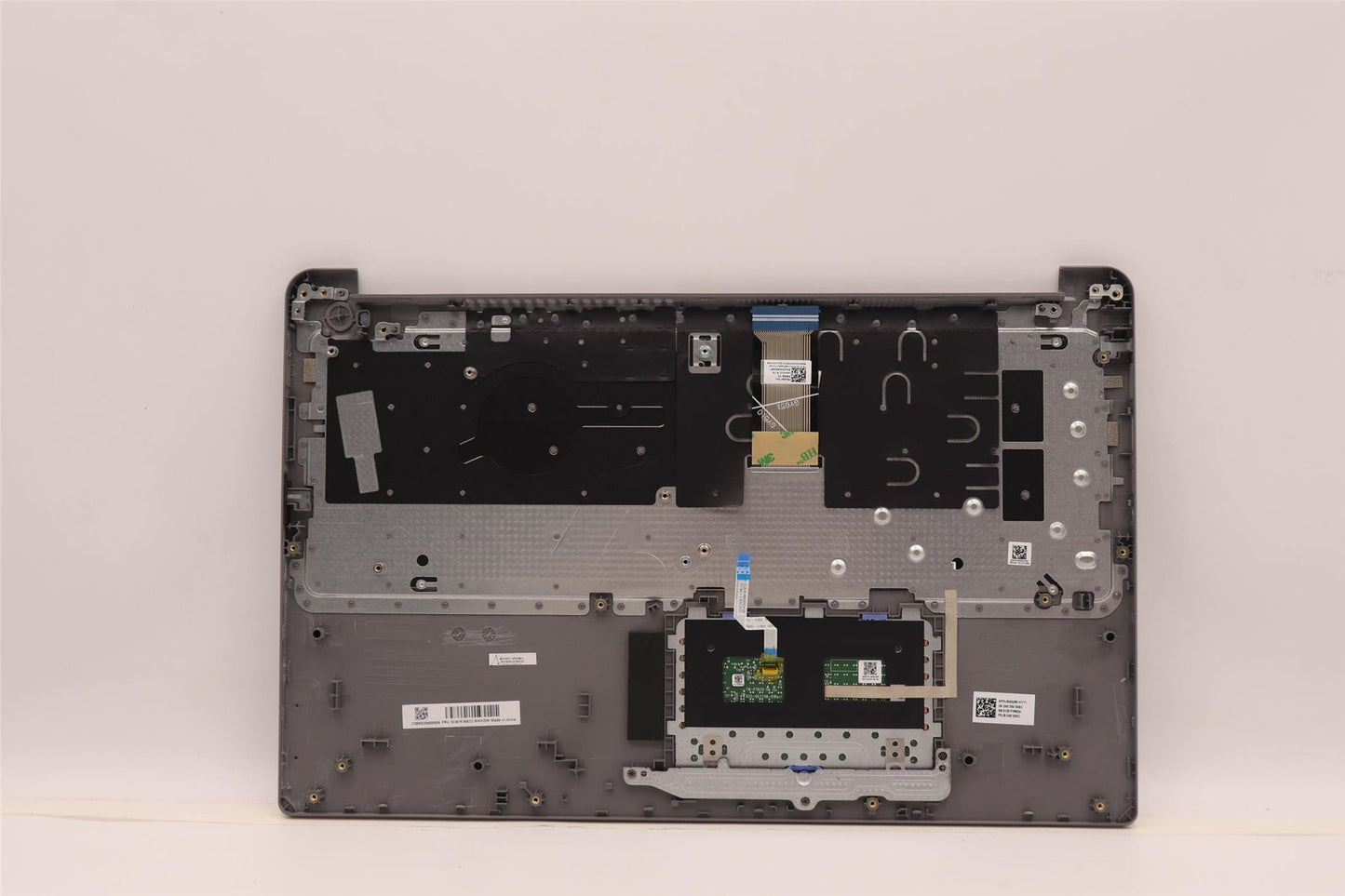 Lenovo UpperCaseASM_THAI C82R1 NFP CG 5CB1F36632