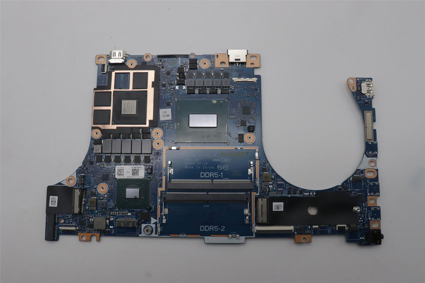 Lenovo C 83DG I714650HX_RTX4050 WINRM 5B21M03732