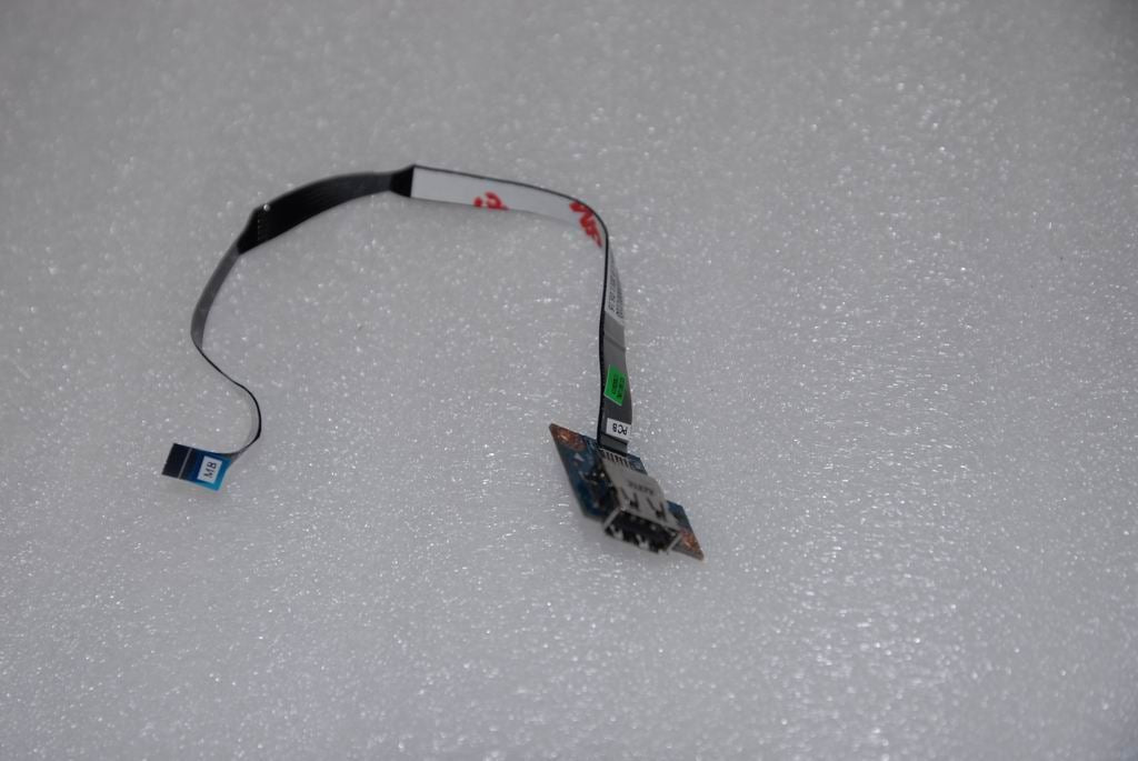 Lenovo PIWG4 W/CABLE USB Board 11013586