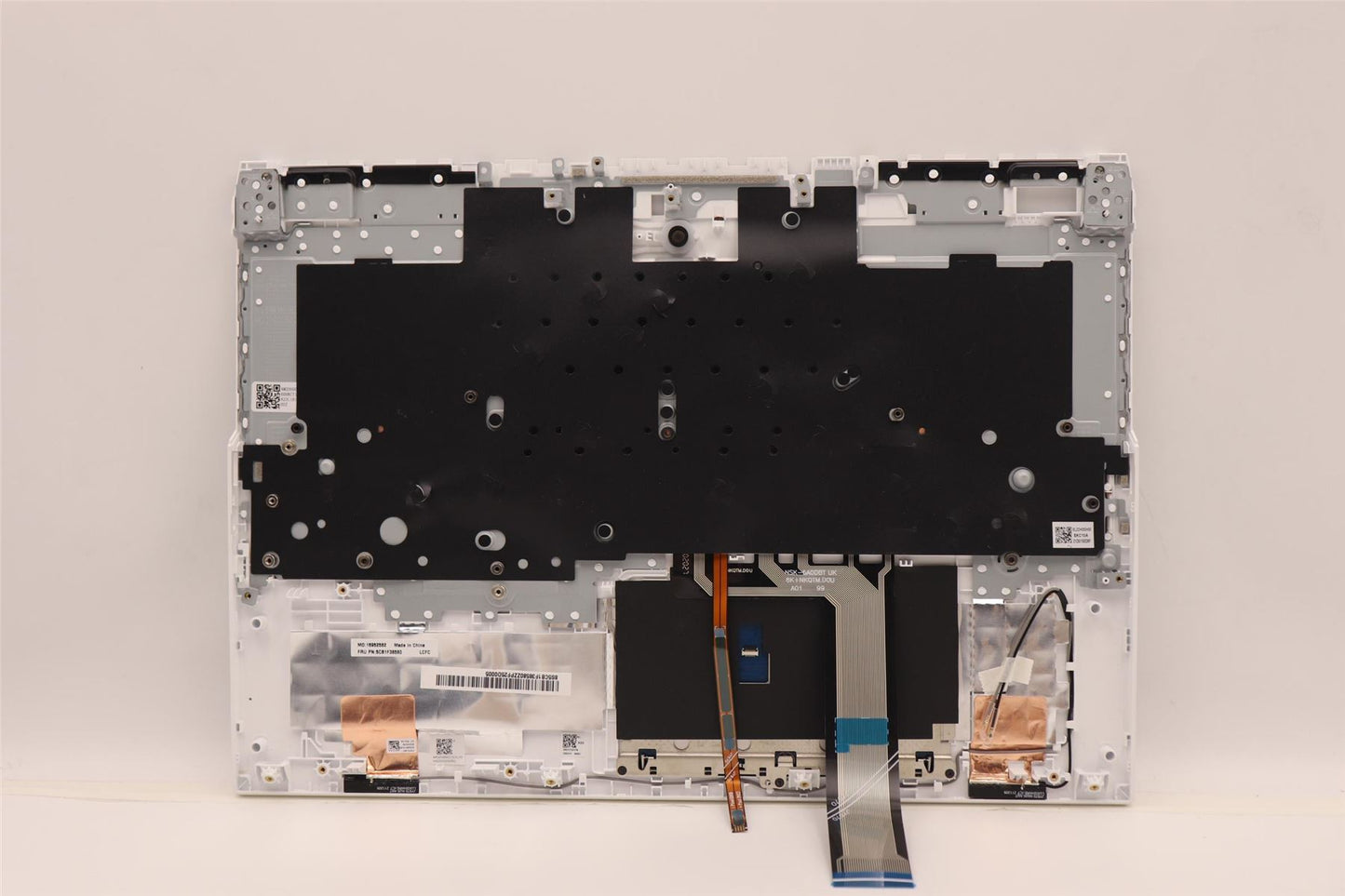 Lenovo 5 16IAH7H Palmrest Cover Touchpad Keyboard UK Blue Backlit 5CB1F38580