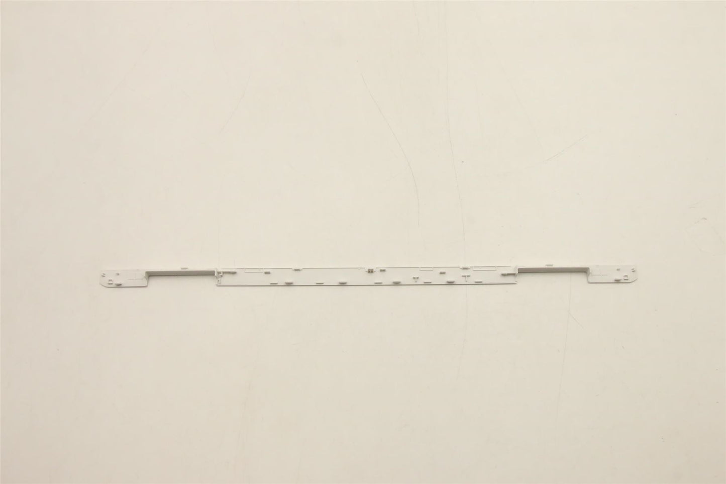 Lenovo Strip Cover 82S9 for white sku 5CB1H30526
