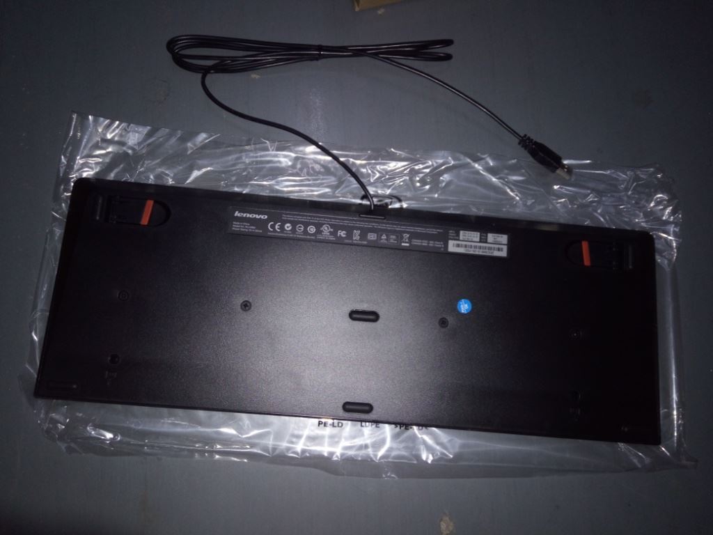 Lenovo S400z S500z S200 S500 S200z. S510 ThinkStation P410 Keyboard 5C10S29910