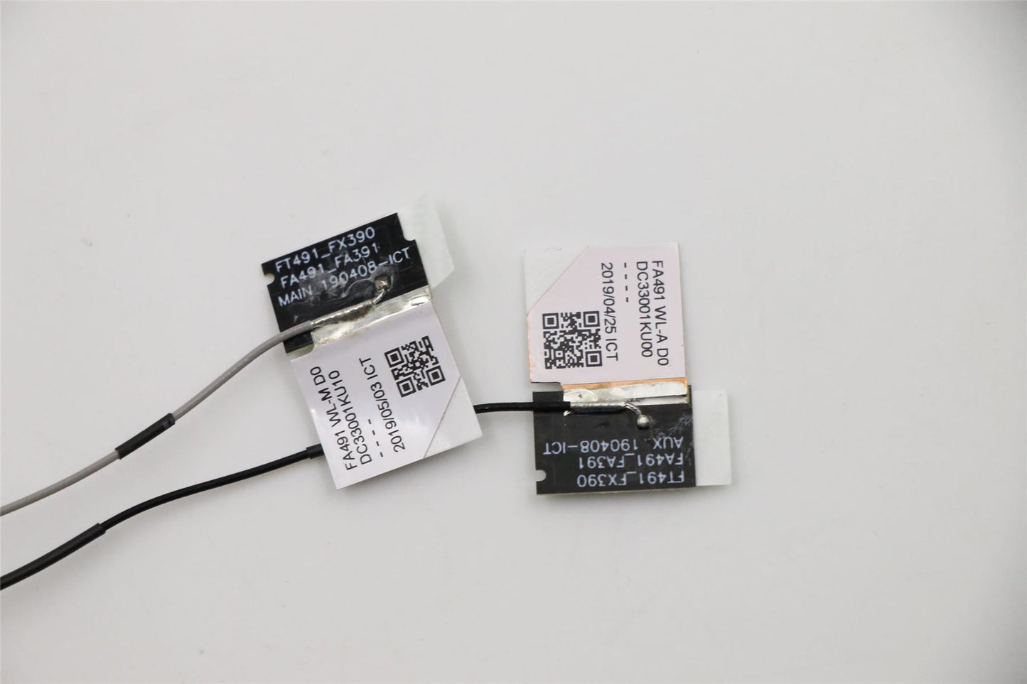 Lenovo FRU ANTENNA FA491 KITS WLAN ASSY 02DM400