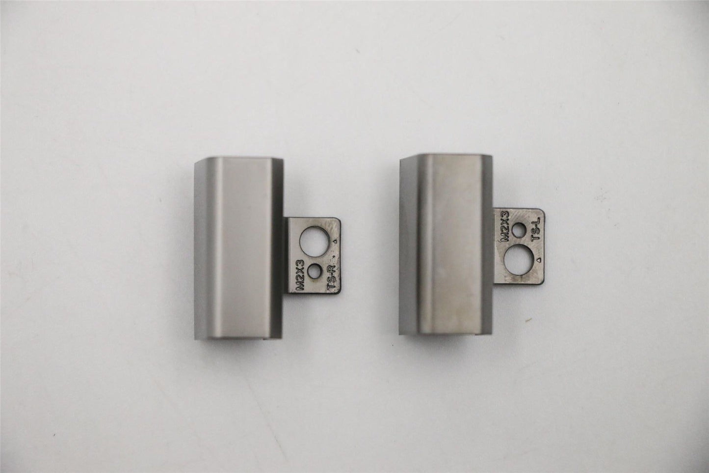 Lenovo HINGE FRU FP530 HINGE_CAP_TS_ASM 02DM495
