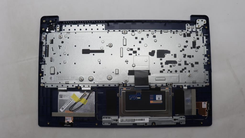 Lenovo IdeaPad 3 15IAH8 Palmrest Cover Touchpad Keyboard Slovenian 5CB1M41416
