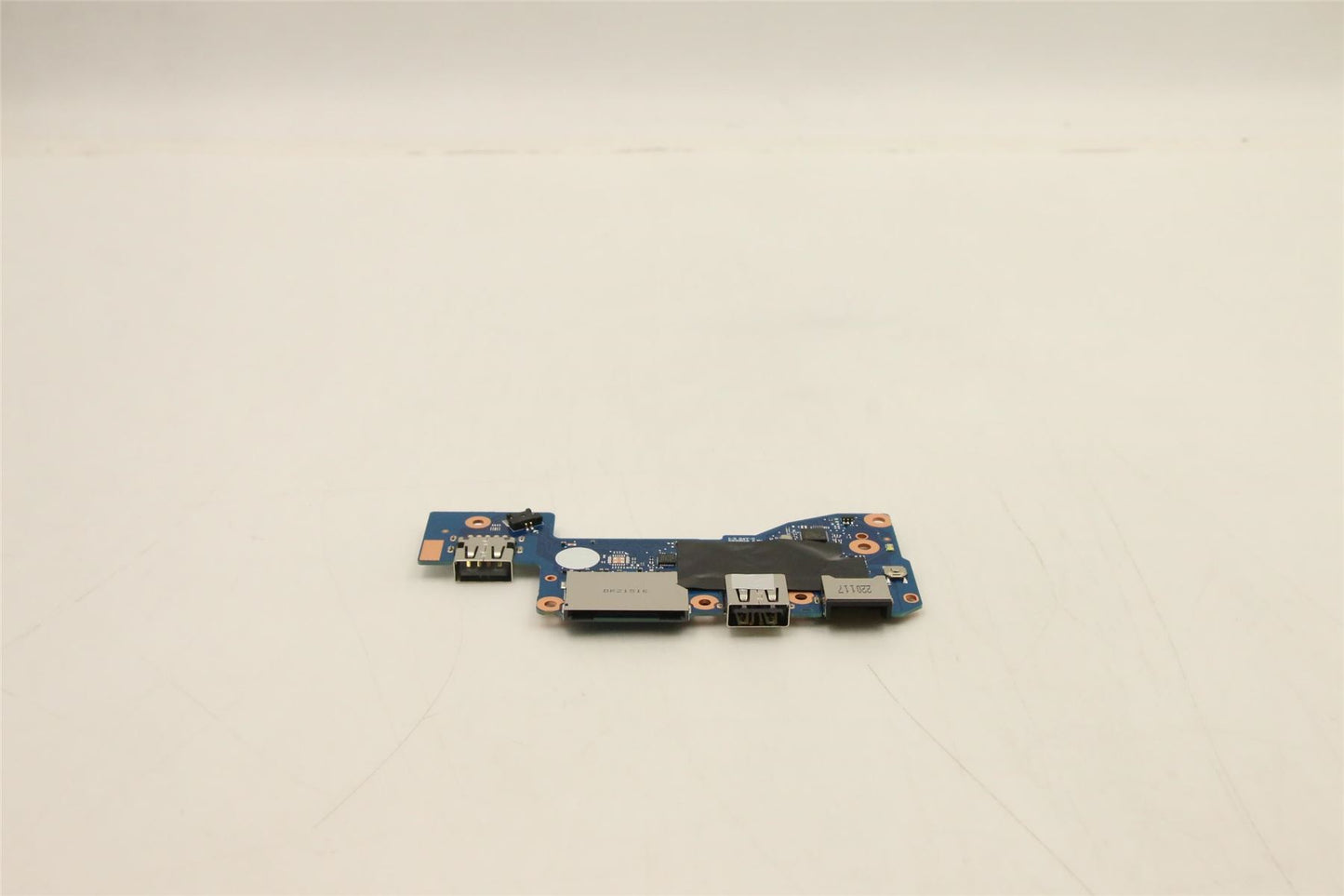Lenovo ThinkBook 16 G4+ IAP USB-A SD Card Reader Ethernet Board Cable 5C50S25387