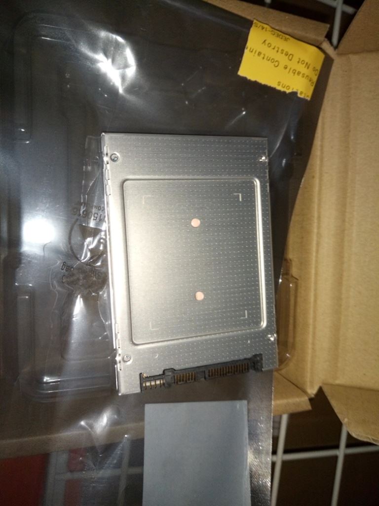 Lenovo IdeaPad 330-17AST 330-15IKB 330-15IGM Solid State Drive SSD 2.5 16200604