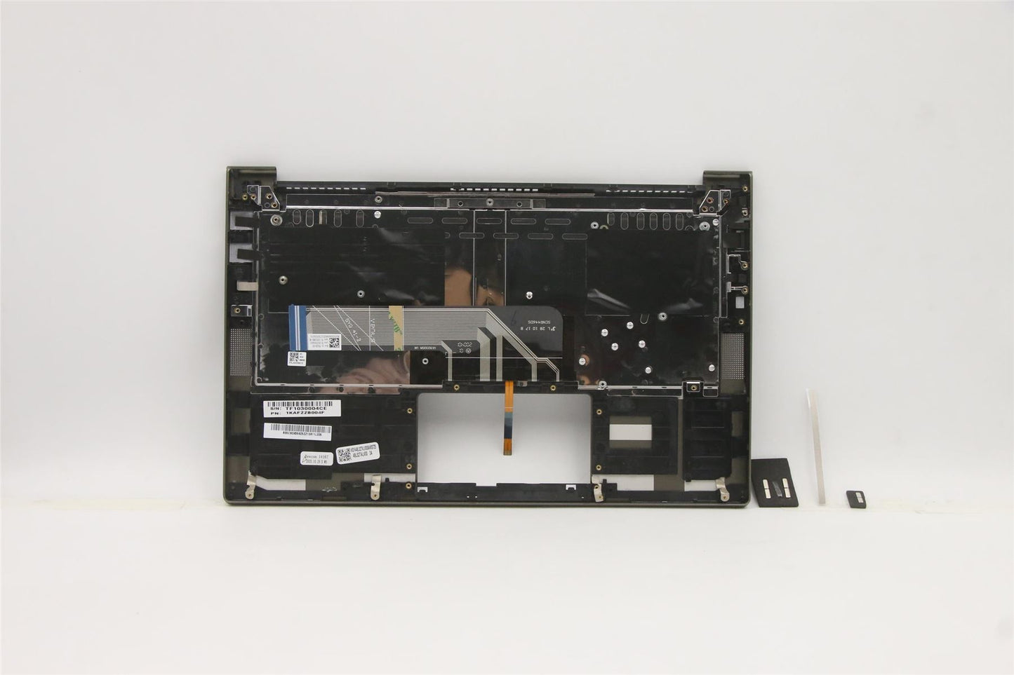 Lenovo IdeaPad 7 14IIL05 Keyboard Palmrest Top Cover Belgian 5CB0X55925