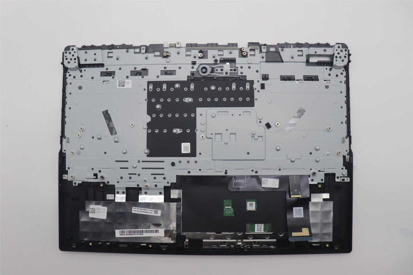 Lenovo Upper Case ASM_ENG L 83DERGB 5CB1M64888