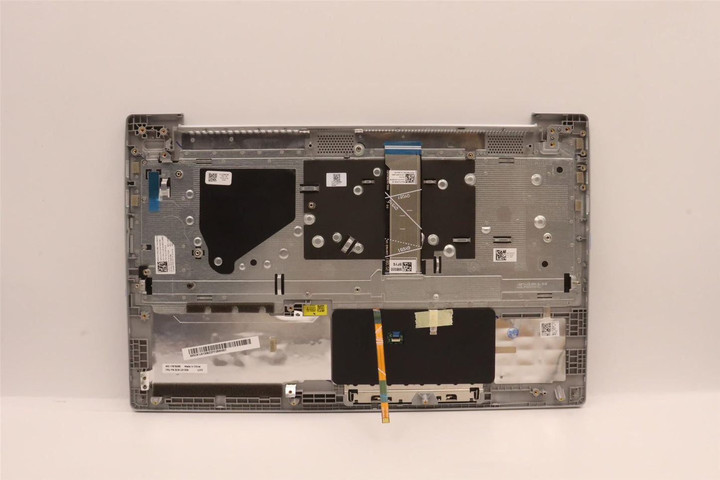 Lenovo Upper Case ASM_GERL82SFNF_CG_BL_PC 5CB1J01339