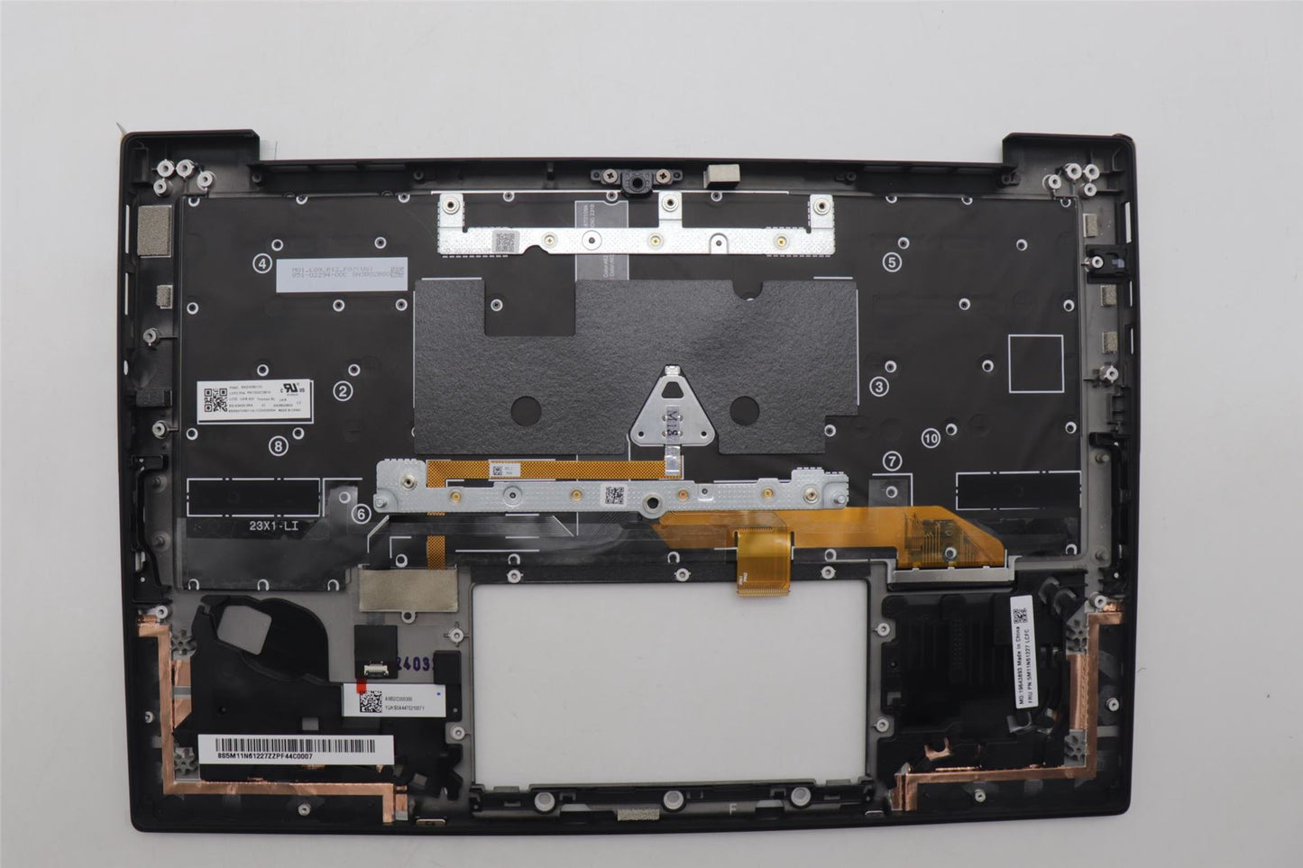 Lenovo MECH_ASM GRP_KBD_BZL_UKR_WW_DB_LTN 5M11N61227