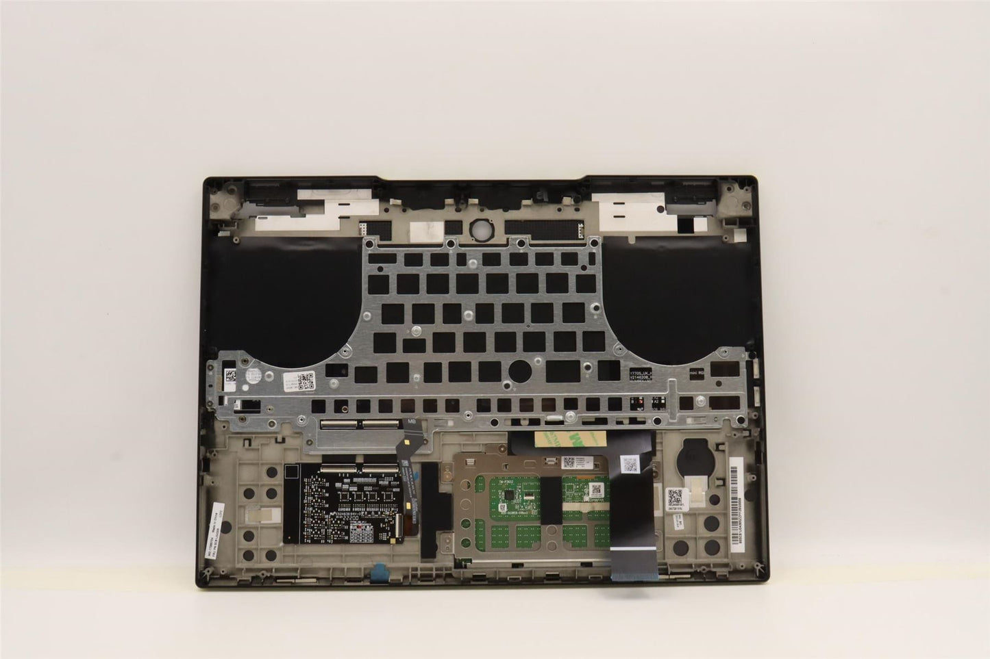 Lenovo S7 16IAH7 Palmrest Cover Touchpad Keyboard Slovenian Onyx Grey 5CB1J04305