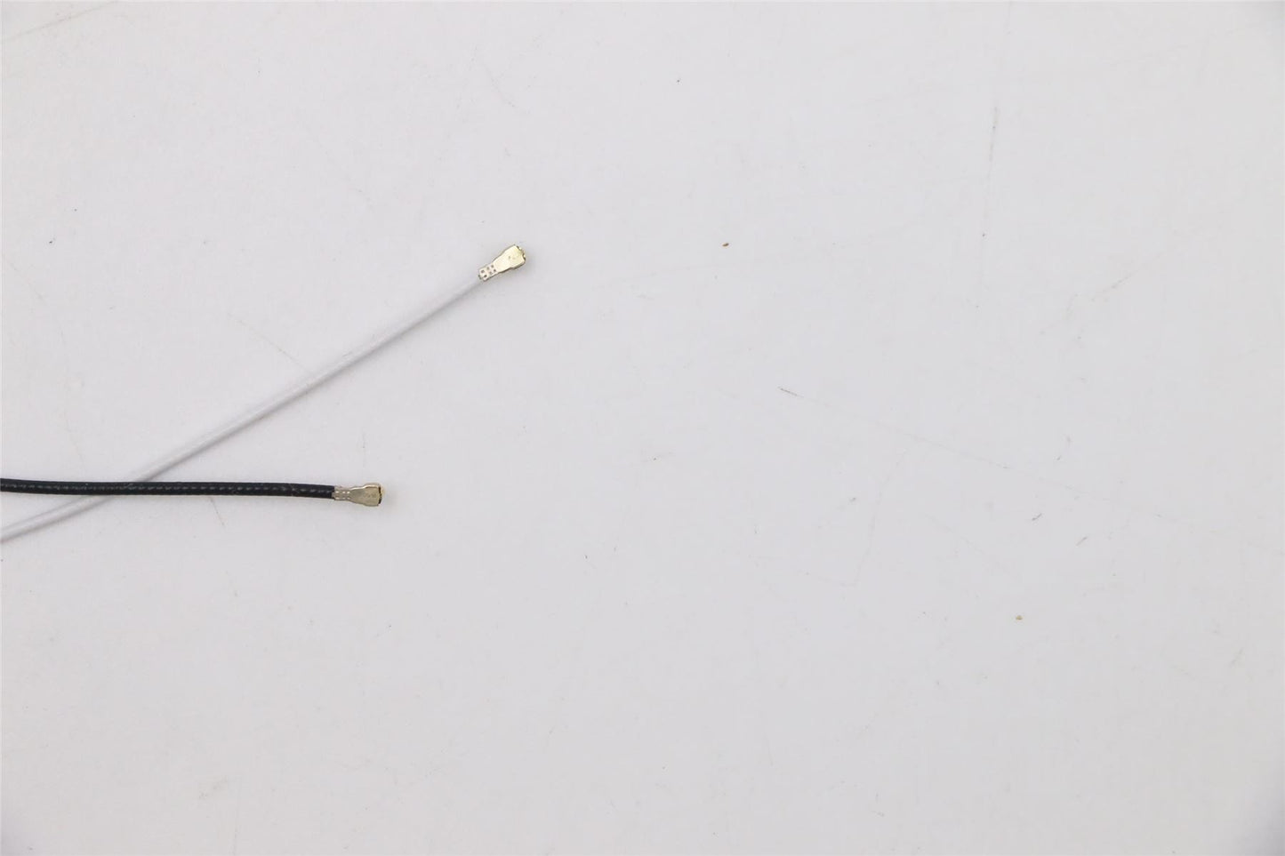 Lenovo LCD Cover L 80VG SR W/Hinge BL-PIC 5CB0P03068