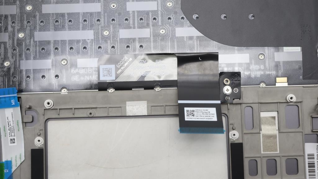 Lenovo Upper Case ASM_ITA C 82Y4 RGB 5CB1L68906