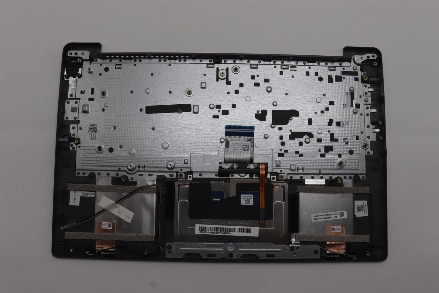 Lenovo IdeaPad 3 14IRU8 Palmrest Cover Touchpad Keyboard US Europe 5CB1L49405