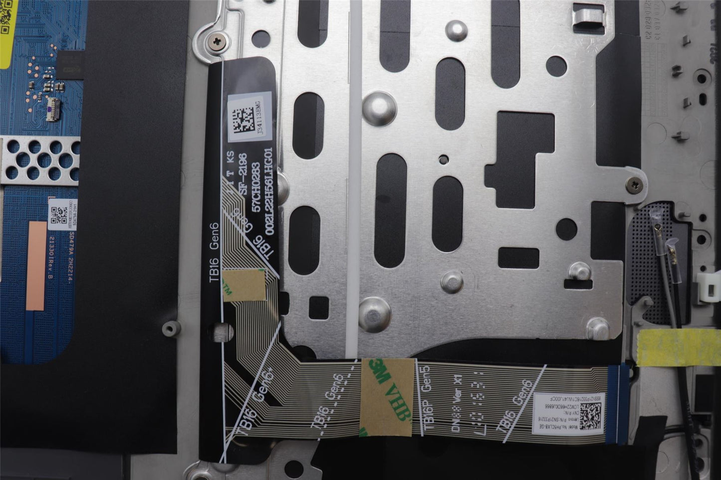 Lenovo Upper Case ASM_GER L 21N5SG SCREW 5CB1P31188
