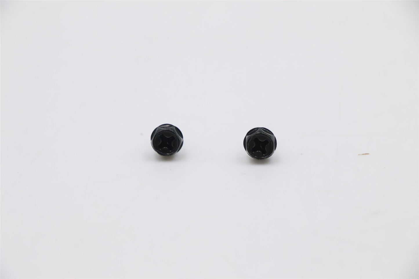 Lenovo 5S10U51627 SCREW #6-32xL8,Hexhead,Black