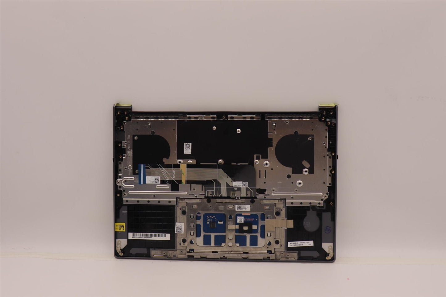 Lenovo IdeaPad 7 14IHU5 O Palmrest Cover Touchpad Keyboard Italian 5CB1C90572